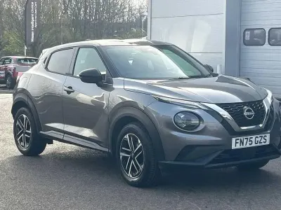 Used Nissan Juke N-Connecta 114 HP (83 kW) 2025 Grey SUV