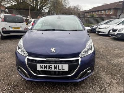 Used Peugeot 208 Allure 110 HP (80 kW) 2016 Blue Hatchback