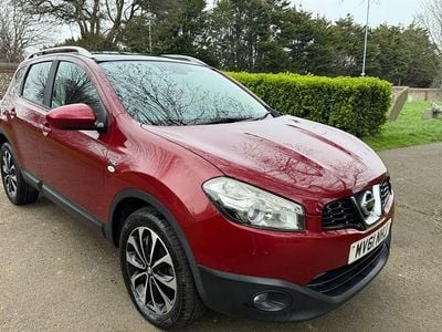Used Nissan Qashqai N-TEC 110 HP (80 kW) 2011 Red SUV