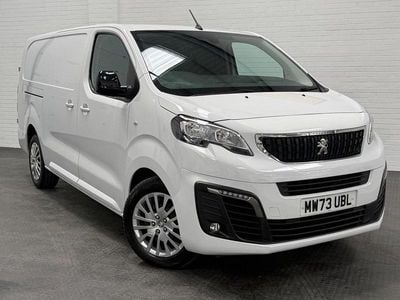 Used Peugeot Expert Premium 142 HP (104 kW) 2023 White Van