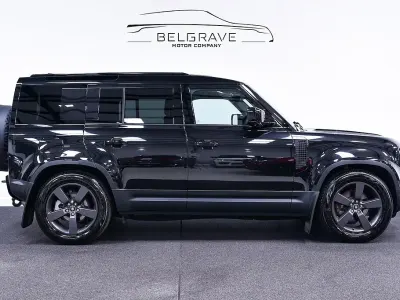 Used Land Rover Defender S 250 HP (183 kW) 2025 Black SUV