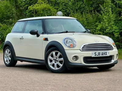 Used Mini ONE Hatch 98 HP (72 kW) 2011 White Hatchback