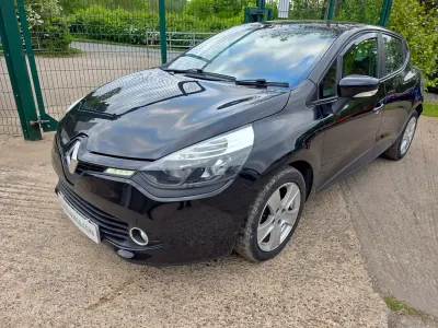 Usado Renault Clio IV Expression+ 75 CV (55 kW) 2014 Negro Utilitario
