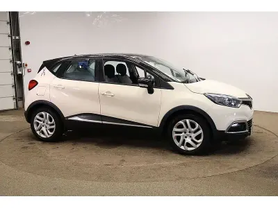 Used Renault Captur Dynamique 90 HP (66 kW) 2014 Cream/black SUV