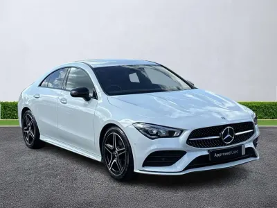 Usado Mercedes CLA220 AMG Line Premium 2023 Branco Sedan