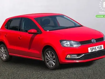 Used VW Polo SE 90 HP (66 kW) 2015 Red Hatchback
