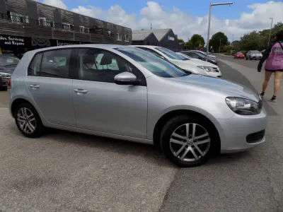 Używany VW Golf VI 2011 Srebrny Hatchback