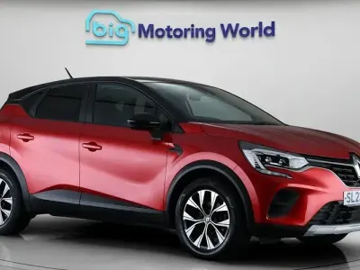 Used Renault Captur Evolution 145 HP (106 kW) 2023 Red SUV