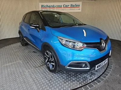 Used Renault Captur Dynamique 90 HP (66 kW) 2016 Blue SUV