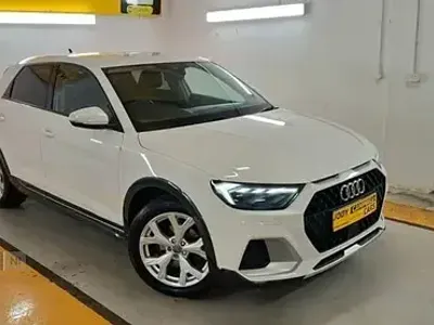 Used Audi A1 Design 116 HP (85 kW) 2020 White SUV