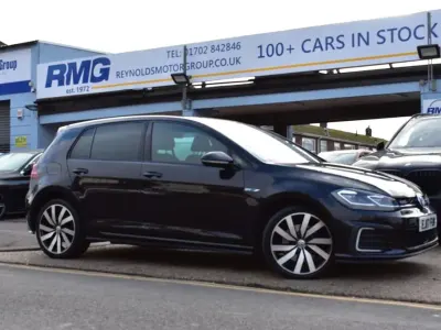 Second-hand VW Golf VII Advance 204 CP (150 kW) 2017 Negru Hatchback