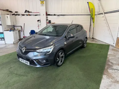 Używany Renault Clio V RS Line 100 KM (73 kW) 2020 Szary Hatchback