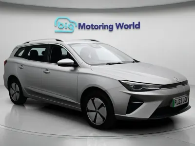 Used MG MG5 EV SE 114 kW (156 HP) 2022 Silver Estate