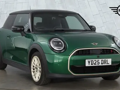 Used Mini Cooper S Hatch 201 HP (147 kW) 2025 Green Hatchback