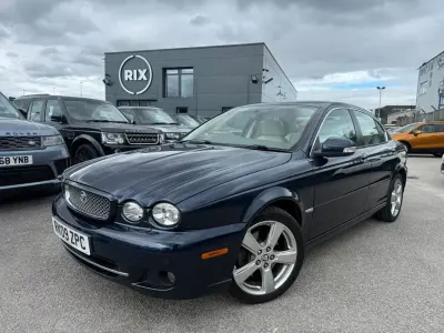 Used Jaguar X-type SE 143 HP (105 kW) 2009 Blue Sedan