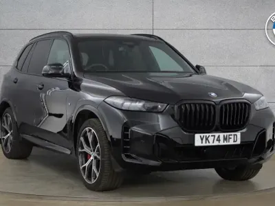 Käytetty BMW X5 M Sport 294 HP (216 kW) 2025 Musta Katumaasturi