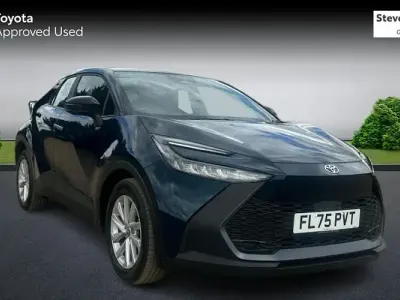 Used Toyota C-HR 140 HP (102 kW) 2025 Blue SUV