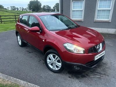 Red Used 2013 Nissan Qashqai Acenta SUV | £4,350 (Expensive)