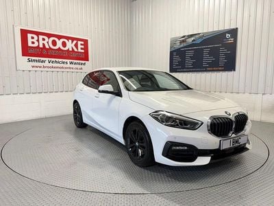 Used BMW 118 Sport Line 2020 White Hatchback