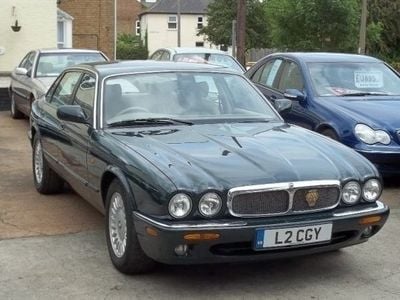 Jaguar XJ