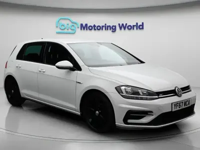 Begagnad VW Golf VII R-line 150 HK (110 kW) 2017 Vit Halvkombi