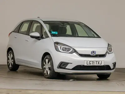 Used Honda Jazz Hybrid 109 HP (80 kW) 2021 White Hatchback