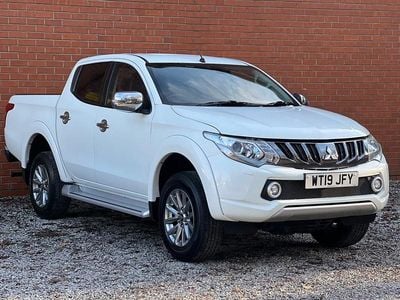 Used Mitsubishi L200 181 HP (133 kW) 2019 White Pickup