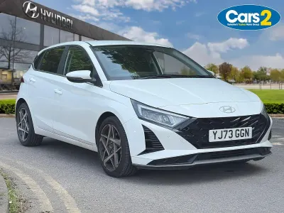 Used Hyundai i20 Premium 99 HP (72 kW) 2024 White Hatchback