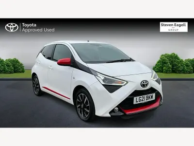 Used Toyota Aygo Trend 72 HP (52 kW) 2021 White Hatchback