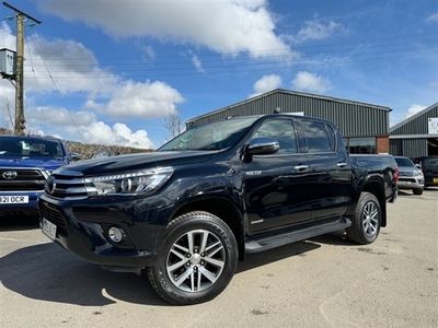 used Toyota HiLux 2.4 INVINCIBLE 4WD D 4D DCB 4d 147 BHP