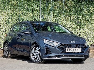 Used Hyundai i20 Advanced 100 HP (73 kW) 2025 Grey Hatchback