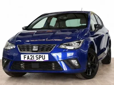 Usado Seat Ibiza XCELLENCE 110 HP (80 kW) 2021 Azul Citadino