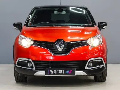 Used Renault Captur Signature 90 HP (66 kW) 2016 Red/black SUV