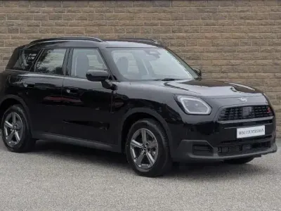 Used Mini Countryman Classic 215 HP (158 kW) 2025 Black SUV