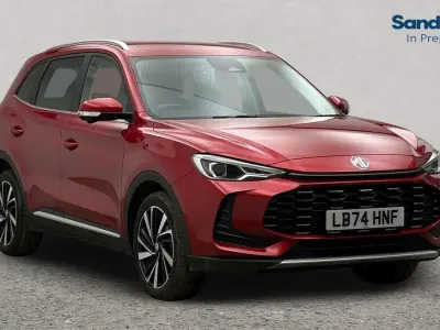 Używany MG ZS Trophy 196 KM (144 kW) 2024 Czerwony SUV