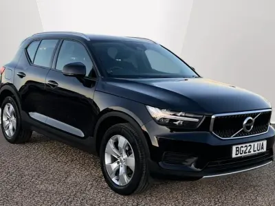 Used Volvo XC40 Momentum 163 HP (119 kW) 2022 Metallic  onyx black SUV