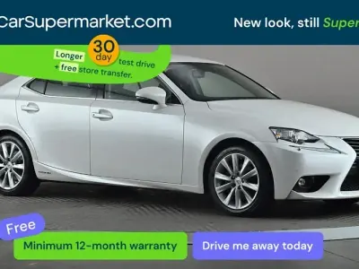 Gebraucht Lexus IS300h 223 PS (164 kW) 2016 Weiß Limousine