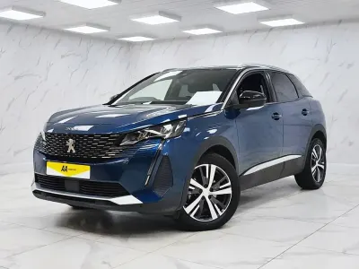Käytetty Peugeot 3008 Allure 130 HP (95 kW) 2024 Sininen Katumaasturi