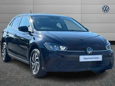 Used VW Polo Life 95 HP (69 kW) 2024 Black Hatchback