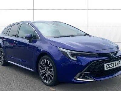 Used Toyota Corolla Design 140 HP (102 kW) 2023 Blue Estate