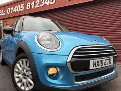 Używany Mini Cooper Hatch 2016 Niebieski Hatchback