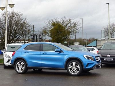 Mercedes GLA220