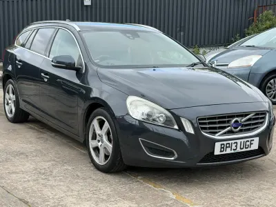 Usado Volvo V60 SE Lux 163 CV (119 kW) 2013 Gris Familiar