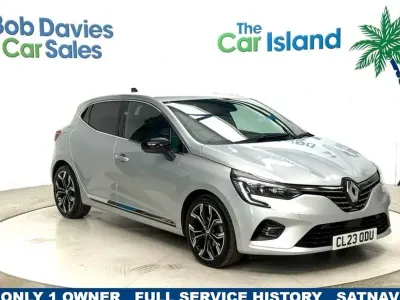 Used Renault Clio Techno 145 HP (106 kW) 2023 Silver Hatchback
