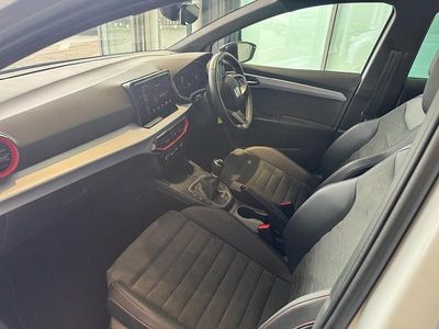 Used Seat Ibiza FR Sport 108 HP (79 kW) 2023 White Hatchback