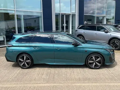 Second-hand Peugeot 308 SW GT 129 CP (94 kW) 2023 Albastru Break