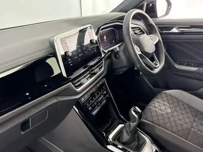 Used VW T-Roc R-line 150 HP (110 kW) 2025 Black SUV