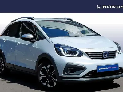 Used Honda Jazz Hybrid 109 HP (80 kW) 2022 White Hatchback