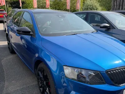 Begagnad Skoda Octavia vRS 2015 Blå Kombi