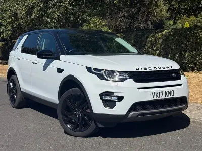 Used Land Rover Discovery Sport HSE 180 HP (132 kW) 2017 White SUV